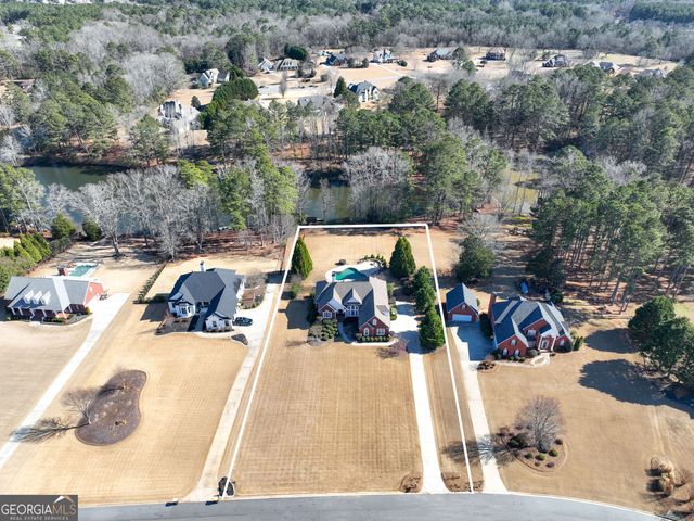 105 Lake Park Court, Sharpsburg, GA 30277