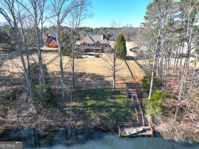 105 Lake Park Court, Sharpsburg, GA 30277