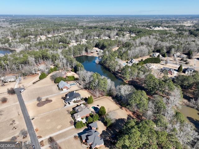 105 Lake Park Court, Sharpsburg, GA 30277