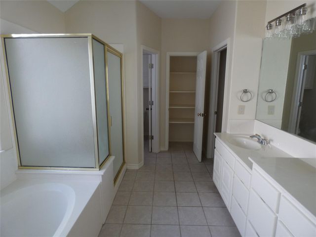 226 Muirfield ST, Marble Falls, TX 78654