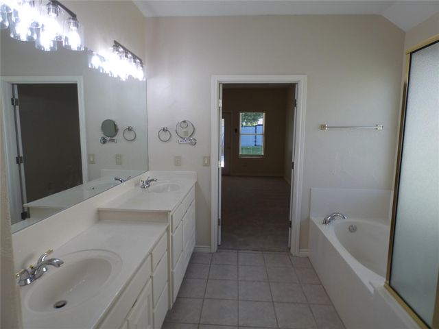 226 Muirfield ST, Marble Falls, TX 78654