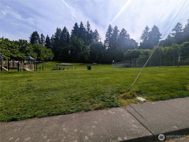 633 W Division Street, Tumwater, WA 98512