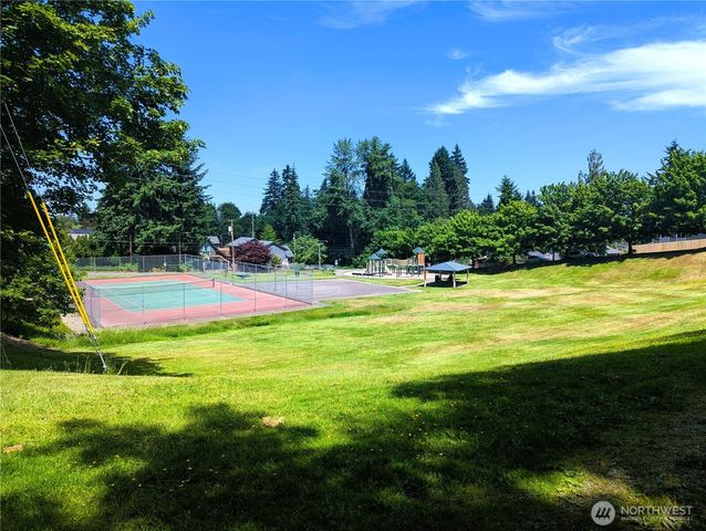 633 W Division Street, Tumwater, WA 98512