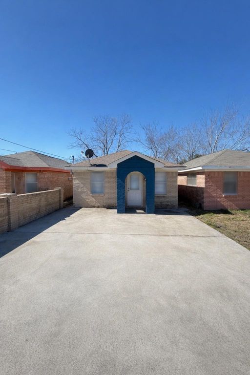 2919 Staples Street, Houston, TX 77026