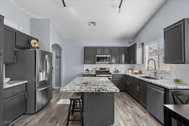 2117 Mission Peak Circle, Las Vegas, NV 89146