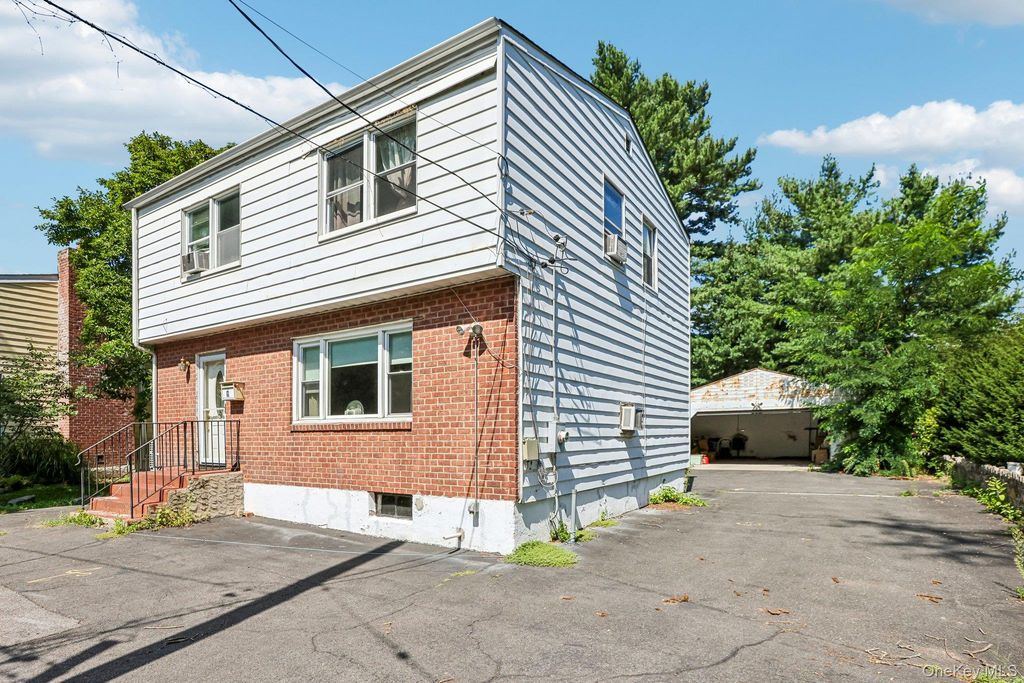 12 Bryn Mawr Parkway, Bronxville, NY 10708 — photo 3