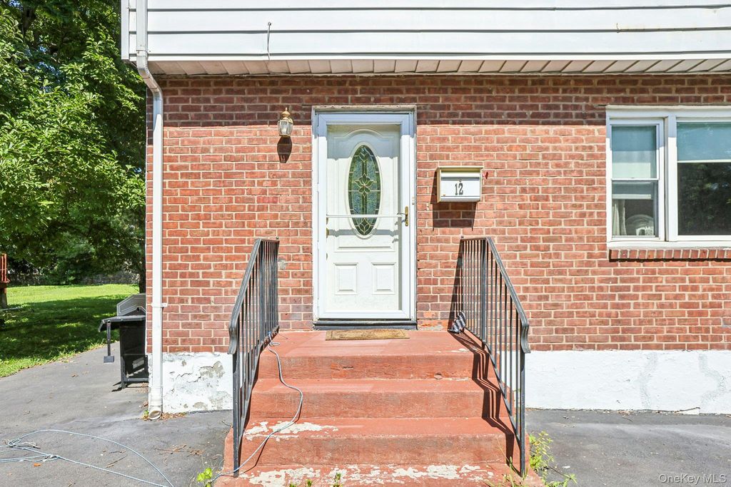 12 Bryn Mawr Parkway, Bronxville, NY 10708 — photo 4