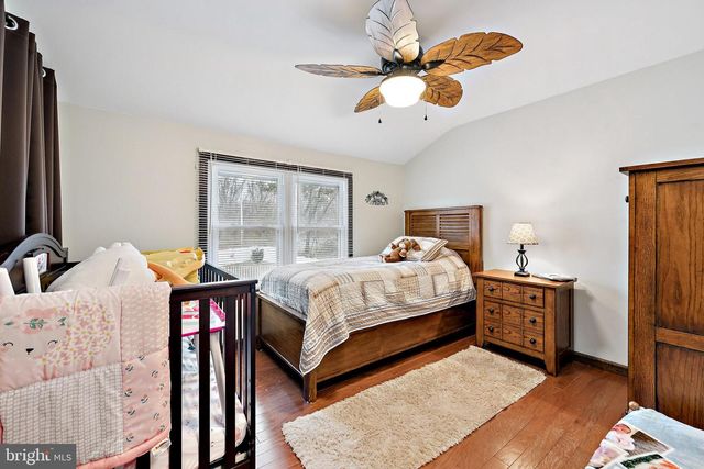 5 N LAMP POST LN, Somerdale, NJ 08083