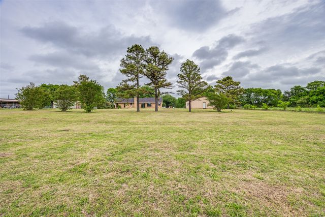 1972 Smith Oak Road, Sherman, TX 75090