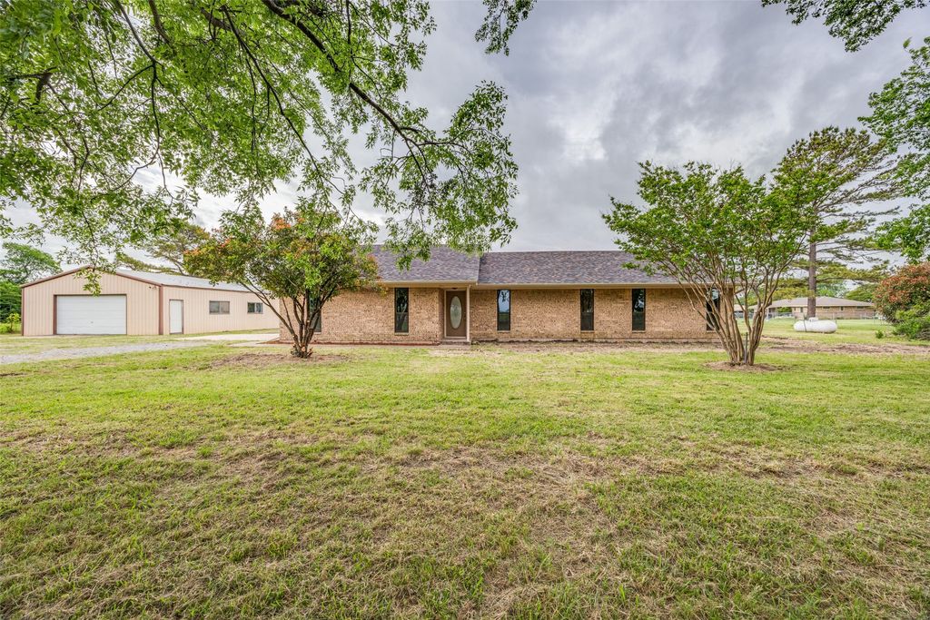 1972 Smith Oak Road, Sherman, TX 75090