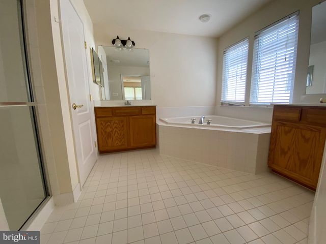 3858 BRAVEHEART DR, Frederick, MD 21704