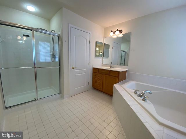 3858 BRAVEHEART DR, Frederick, MD 21704