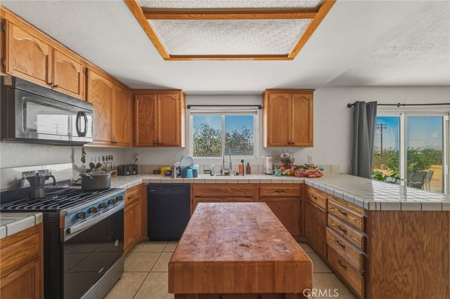15072 Desert Star Road, Apple Valley, CA 92307