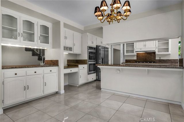 22253 Drums Court, Calabasas, CA 91302