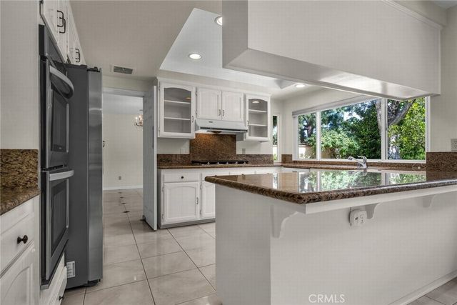 22253 Drums Court, Calabasas, CA 91302
