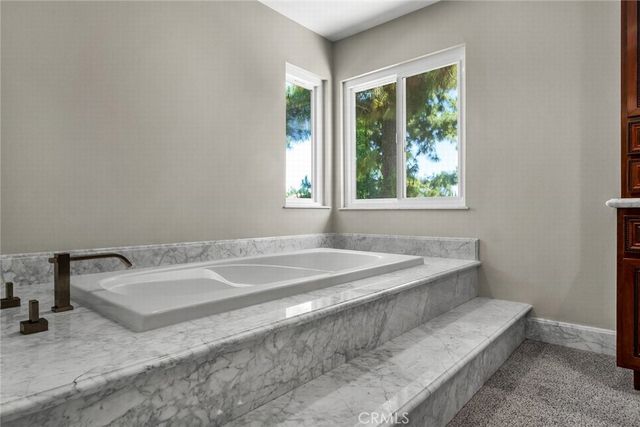 22253 Drums Court, Calabasas, CA 91302