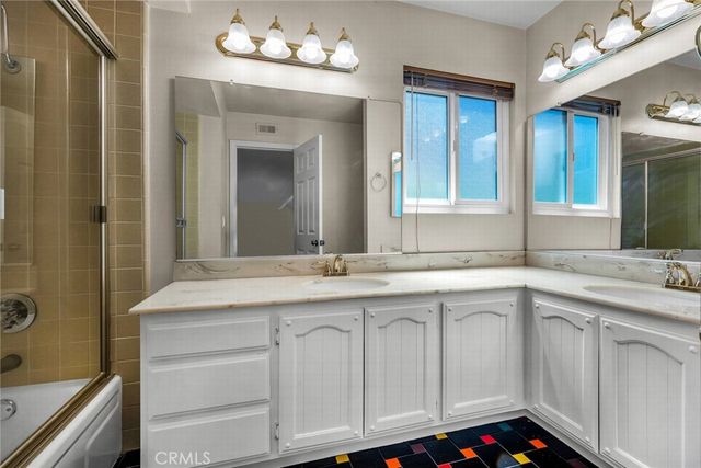 22253 Drums Court, Calabasas, CA 91302