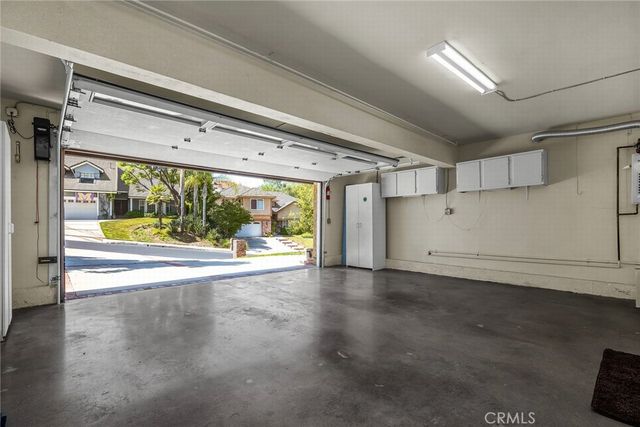 22253 Drums Court, Calabasas, CA 91302