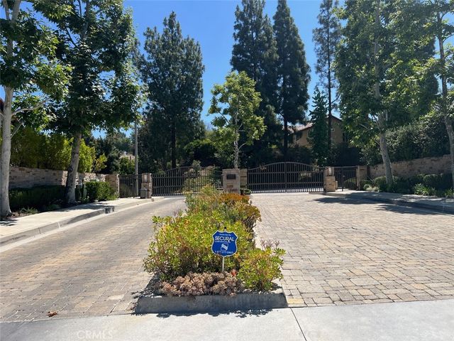 22253 Drums Court, Calabasas, CA 91302