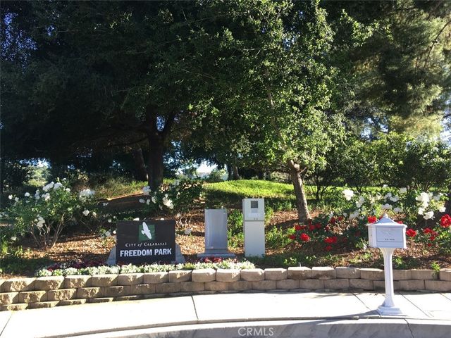 22253 Drums Court, Calabasas, CA 91302