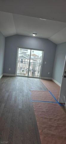 337 Court St, Elizabeth City, NJ 07206