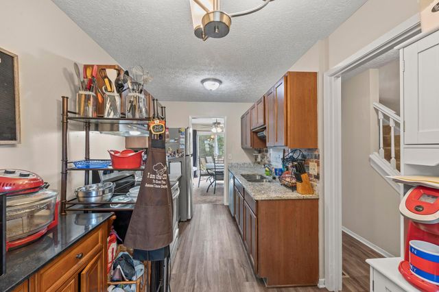 4075 Forest Edge Drive, Columbus, OH 43230