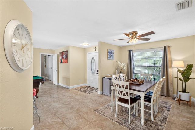 402 SW 37th LN, Cape Coral, FL 33914