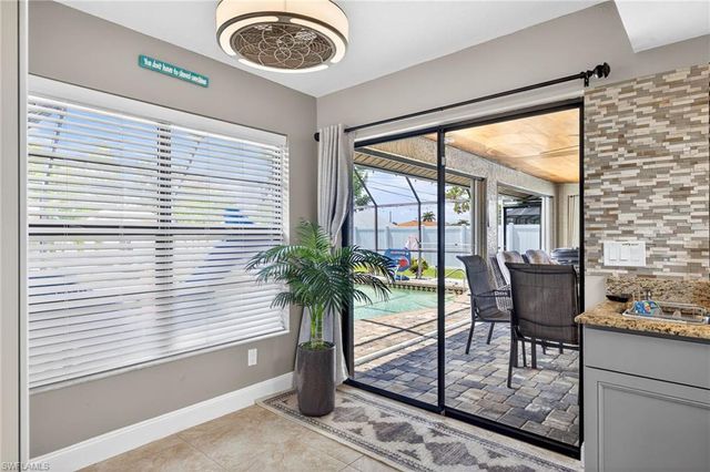 402 SW 37th LN, Cape Coral, FL 33914