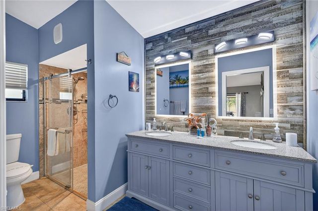 402 SW 37th LN, Cape Coral, FL 33914