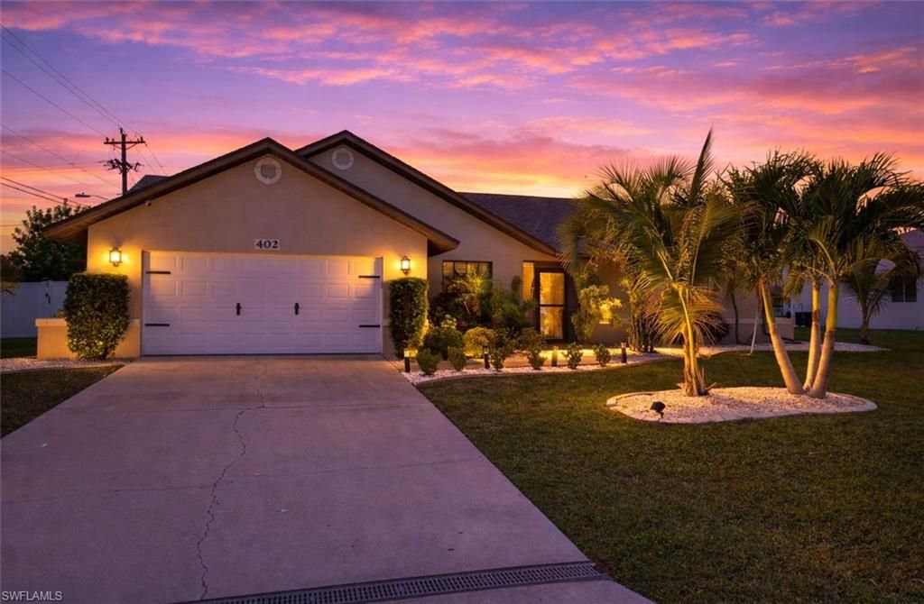 402 SW 37th LN, Cape Coral, FL 33914