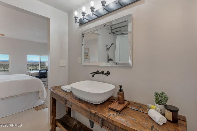 695 E Cliffside Drive, Clarkdale, AZ 86324