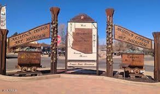 695 E Cliffside Drive, Clarkdale, AZ 86324