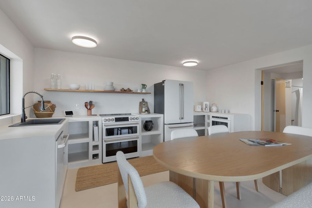 Image 11 of property listing at 695 E Cliffside Drive, Clarkdale, AZ 86324