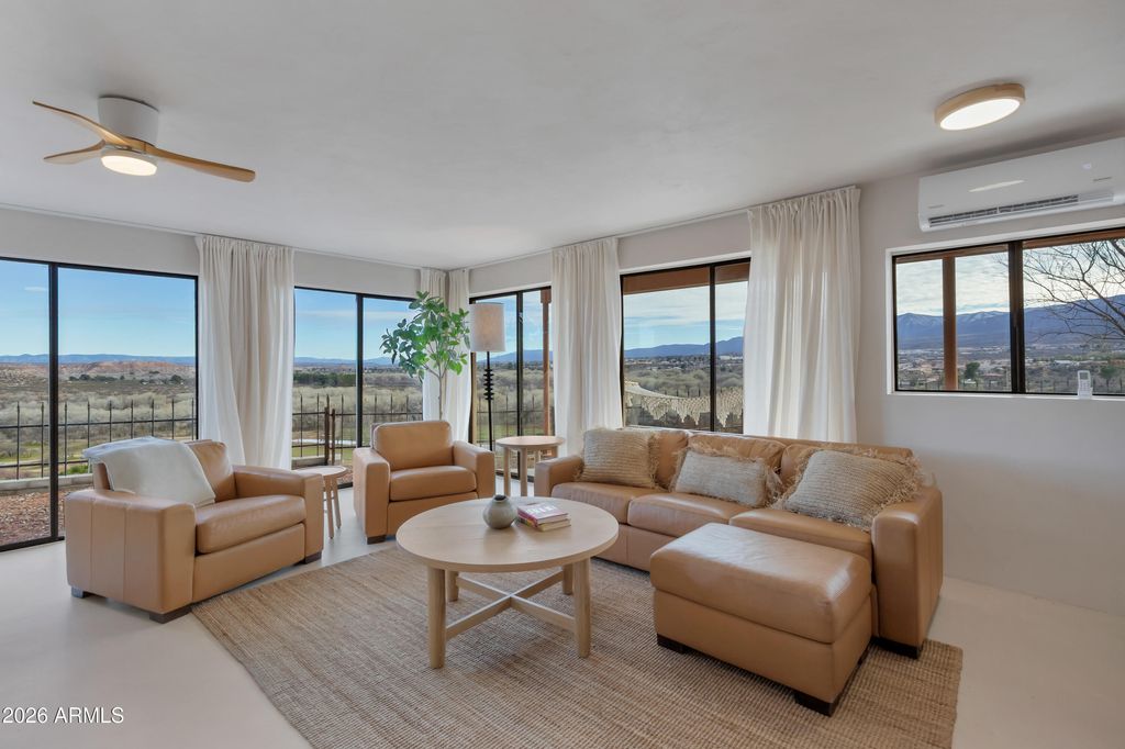 Image 2 of property listing at 695 E Cliffside Drive, Clarkdale, AZ 86324