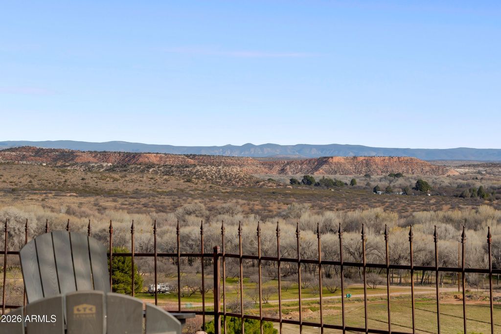 Image 34 of property listing at 695 E Cliffside Drive, Clarkdale, AZ 86324