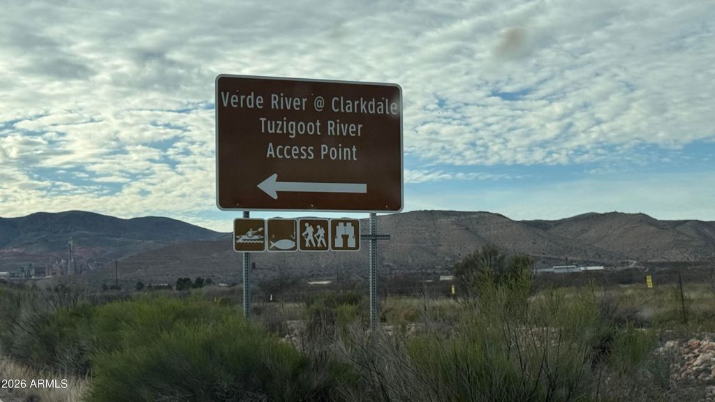 Image 57 of property listing at 695 E Cliffside Drive, Clarkdale, AZ 86324