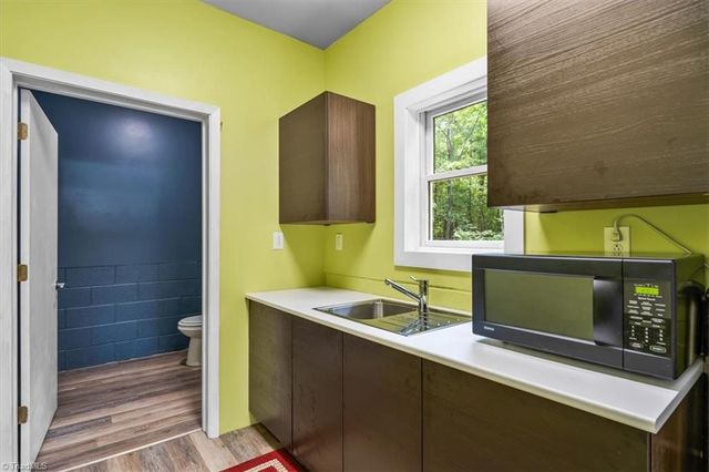 1100 Salem Lake Road, Winston-salem, NC 27107
