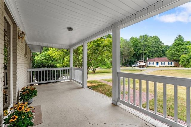 1100 Salem Lake Road, Winston-salem, NC 27107