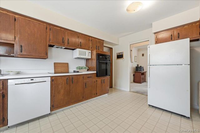 117 Lefferts Road, Garden City, NY 11530