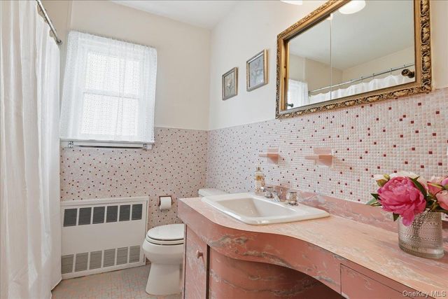 117 Lefferts Road, Garden City, NY 11530