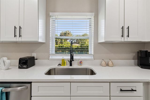 5 W SPANISH MAIN STREET, Tampa, FL 33609