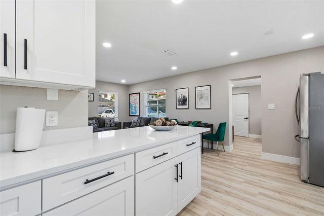 5 W SPANISH MAIN STREET, Tampa, FL 33609