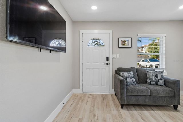 5 W SPANISH MAIN STREET, Tampa, FL 33609