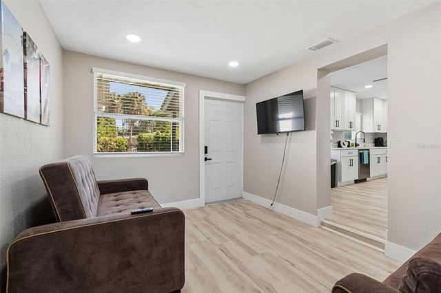 5 W SPANISH MAIN STREET, Tampa, FL 33609