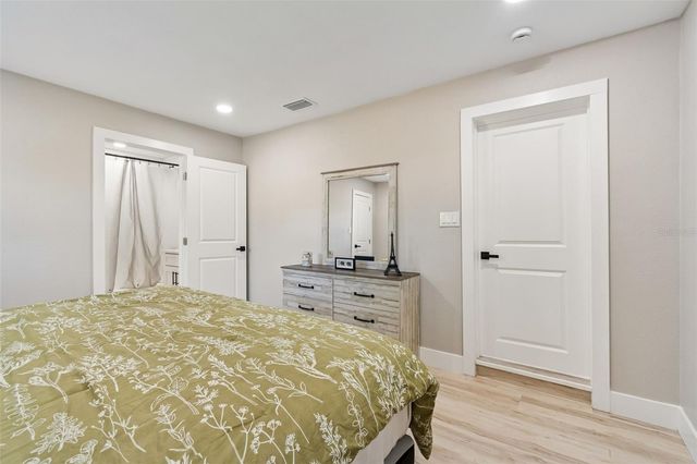 5 W SPANISH MAIN STREET, Tampa, FL 33609