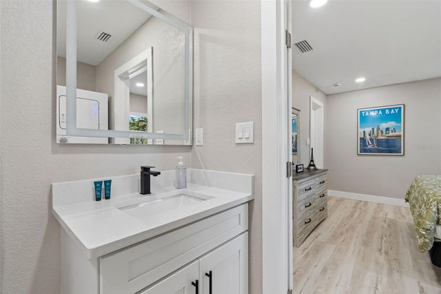 5 W SPANISH MAIN STREET, Tampa, FL 33609