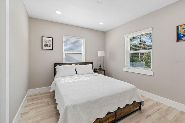 5 W SPANISH MAIN STREET, Tampa, FL 33609