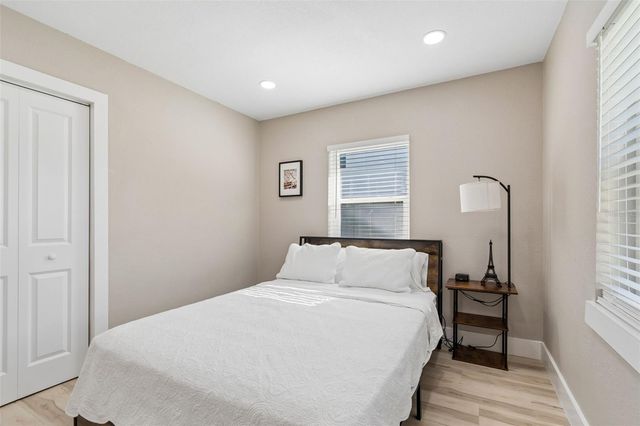 5 W SPANISH MAIN STREET, Tampa, FL 33609