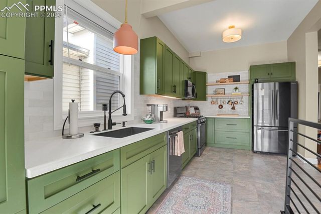 825 E Kiowa Street, Colorado Springs, CO 80903