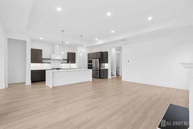 41 Brewer Way, Plainsboro, NJ 08536